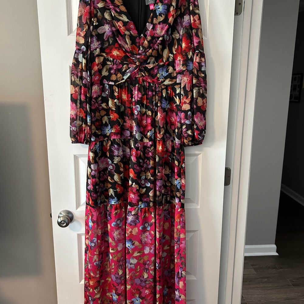 Vince Camuto Red and Pink Long Sleeve V-Neck dress